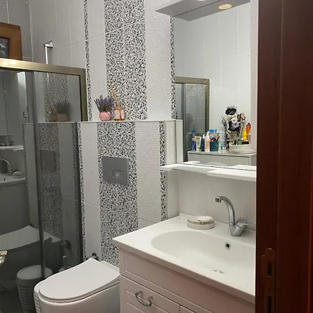 Lale Villa